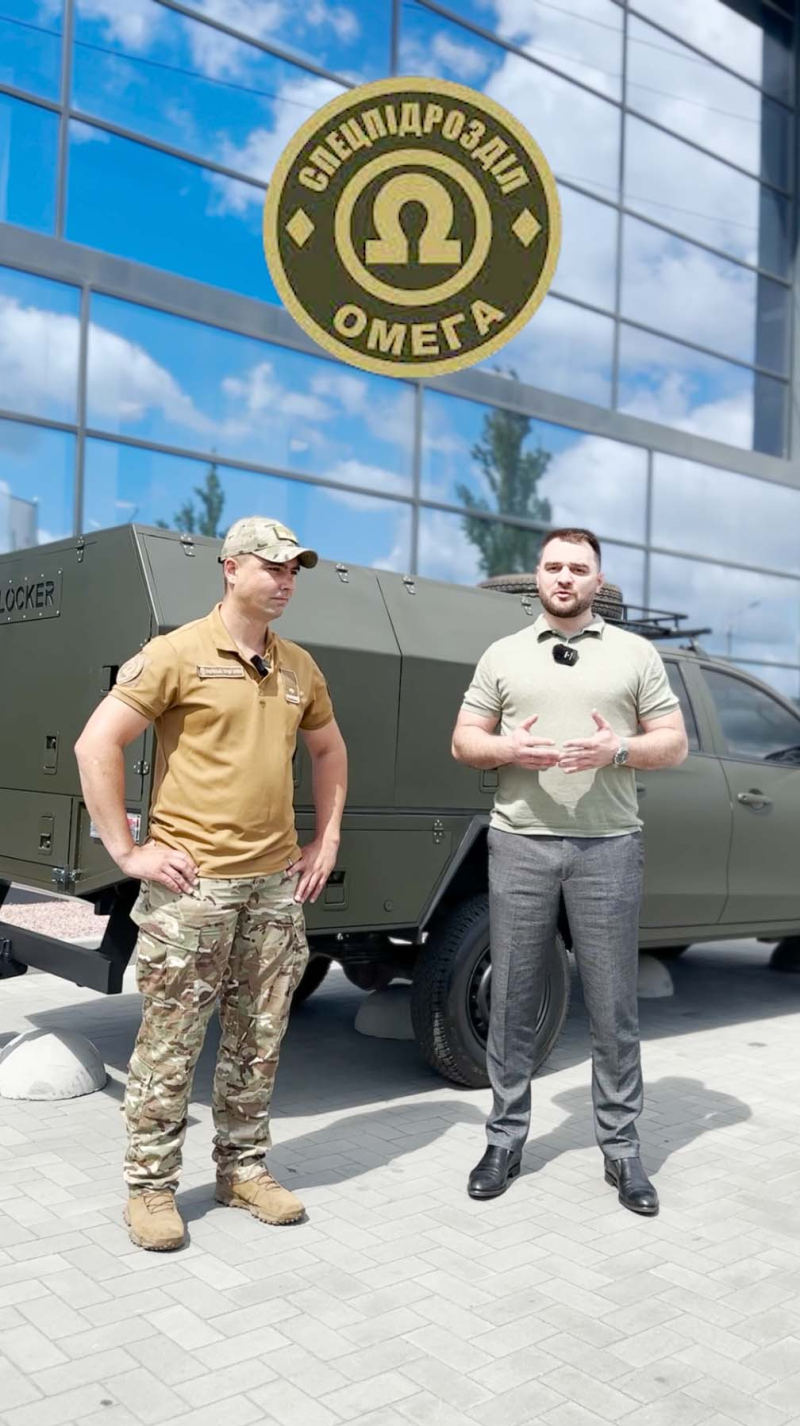 Video Converting a pickup truck into a mobile workshop for the special unit OMEGA of the National Guard of Ukraine 1