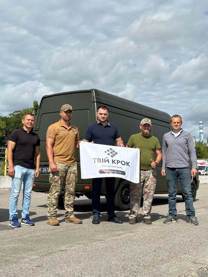 Фото до проекту Conversion of a minivan into a mobile tire fitting for the special unit OMEGA of the National Guard of Ukraine 1