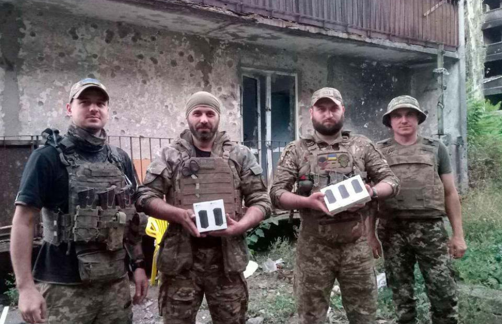 Дивитись фото П'ять батарей для Mavic 3 вже у 77-ої окремої аеромобільної бригади