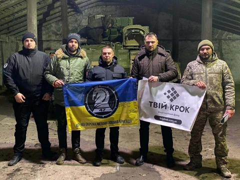 Ще більше фото Станок для монтажу вставок ранфлет на колісну техніку для 47-ої окремої механізованої бригади ЗСУ