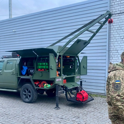 More photos Converting 2 pickup trucks into a mobile workshops for the 13 brigade KHARTIYA of the National Guard of Ukraine
