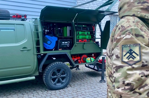 More photos Converting 2 pickup trucks into a mobile workshops for the 13 brigade KHARTIYA of the National Guard of Ukraine