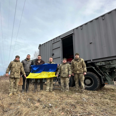 Ще більше фото Доукомплектація вантажного шиномонтажного комплексу на базі контейнеру для 146-го ОРВП