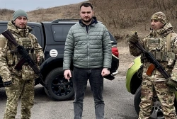Ще більше фото Передали пікапи для 461-го окремого піхотного батальйону