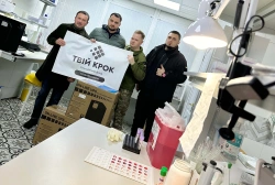 Ще більше фото Прилади бесперебійного живлення для військового шпиталю
