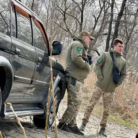 Ще більше фото Повнопривідний автомобіль для 36-ого шляхо-відновлювального полку
