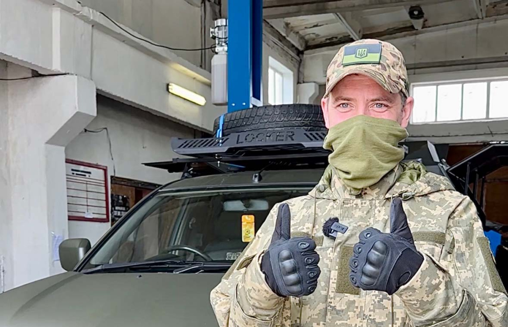 Дивитись фото Мобільну СТО передано для 99-го окремого батальйону управління та забезпечення