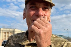 Ще більше фото Передали останню з трьох автівок для 461-го окремого піхотного батальйону