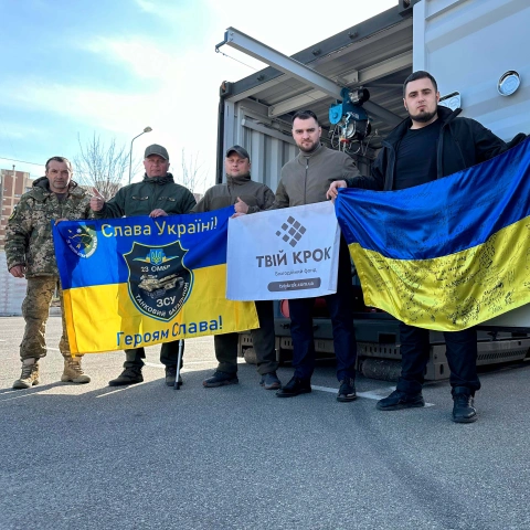 Ще більше фото Вантажний мобільний шиномонтажний комплекс Big-Locker на базі контейнеру для 23 ОМБр