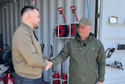Ще більше фото Передали вантажний мобільний шиномонтажний комплекс Big-Locker на базі контейнеру для 23-ої ОМБр