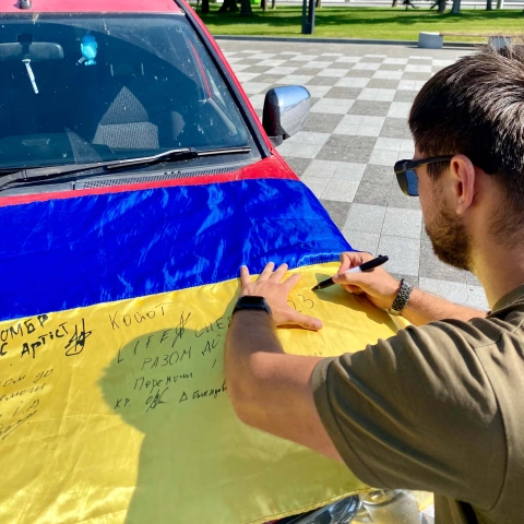 Ще більше фото Пікап для виконання бойових завдань для підрозділу "Ясні Очі" 23-ої ОМБр