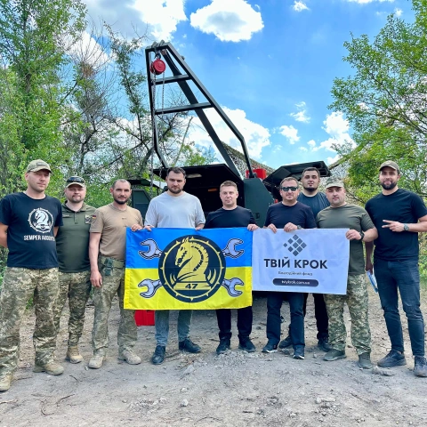 Ще більше фото Мобільна майстерня для ремонту техніки для 47-ої окремої механізованої бригади ЗСУ