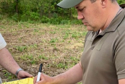 Ще більше фото Успішно передано 8 потужних зарядних станцій для 121-ої окремої бригади ТРО!