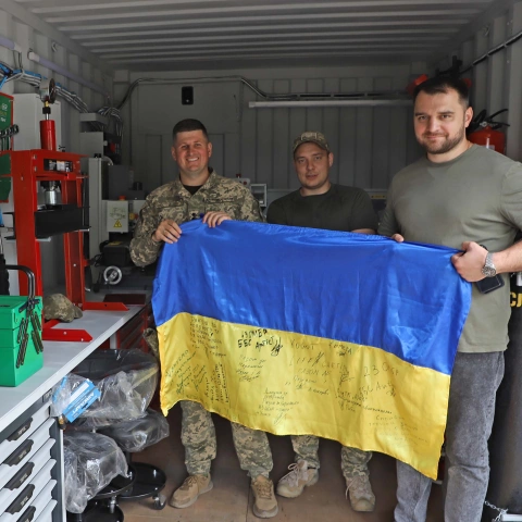 Ще більше фото Унівepcaльний peмoнтний кoмплeкc Workshop-Locker для 14-ої радіотехнічної бригади імені Богдана Хмельницького