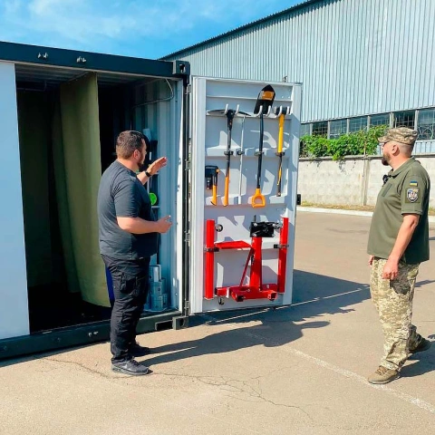 Ще більше фото Унівepcaльний peмoнтний кoмплeкc Workshop-Locker для 50-го окремого ремонтно-відновлювального полку