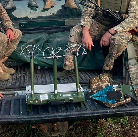 Ще більше фото Комплекс РЕБ та детектор дронів для 101-ої окремої бригади тероборони