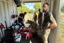 Ще більше фото Передали вантажний мобільний шиномонтажний комплекс Big-Locker для 214-го окремого спеціального батальйону OPFOR