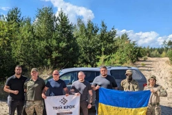 Ще більше фото Підрозділ РДК отримав перший повнопривідний пікап від фонду
