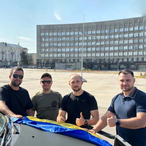 Ще більше фото Мобільна майстерня для ремонту техніки для 80-ої окремої десантно-штурмової бригади