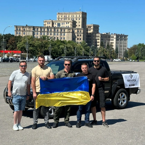 Ще більше фото Повнопривідний позашляховик для бійців 17-ої окремої танкової бригади
