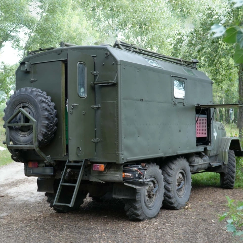 Ще більше фото Переобладнання вантажівки в майстерню для ремонту стартерів і генераторів для 63-ої ОМБр