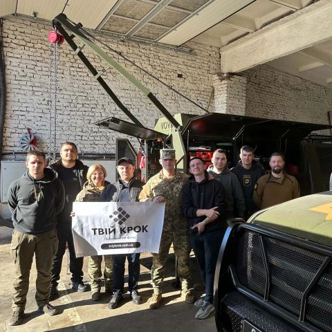 More photos Converting a pickup truck to a locker workshop for the Army National Academy