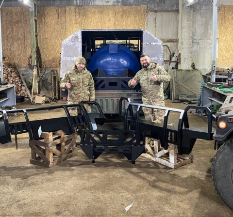 Ще більше фото Два посилених бампера для HMMWV для спецпідрозділу Kraken