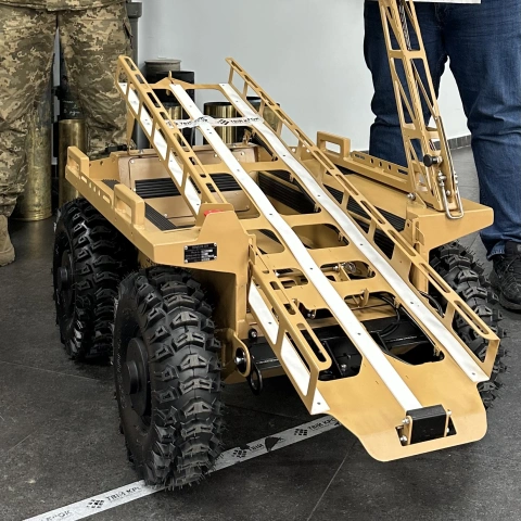 Ще більше фото Наземний безпілотний робот Sirko-S1 для 77-ої окремої аеромобільної бригади