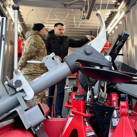Ще більше фото Вантажний комплекс Big-Locker для 35-го полку Національної гвардії України