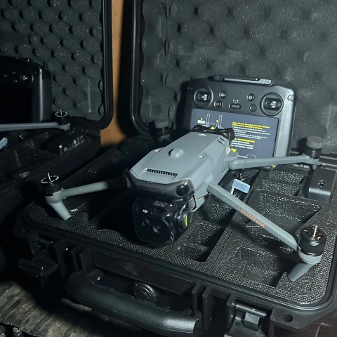 Ще більше фото Мобільна майстерня Locker для ремонту техніки для 154-ої окремої механізованої бригади