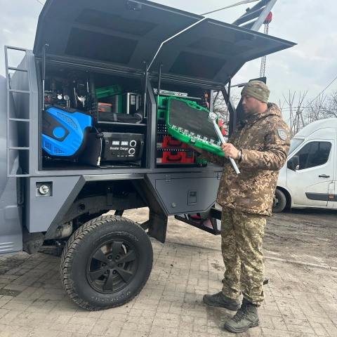Ще більше фото Мобільна майстерня Locker для ремонту техніки для 59-ої окремої мотопіхотної бригади ЗСУ
