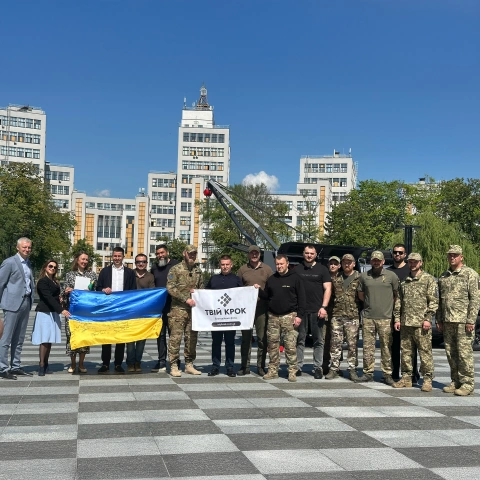 Ще більше фото Мобільна майстерня Locker на базі Isuzu для 92 ОШБр ім. Івана Сірка