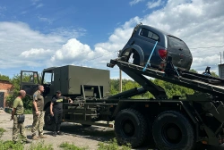 Ще більше фото Вантажівка DAF 6×6 із системою мультіліфт передана до 92 ОШБр