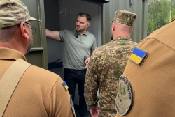 Ще більше фото Нацгвардійці отримали мобільний шиномонтажний комплекс Big Locker!