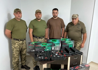 Дивитись фото Підкріплення інструментами та обладнанням для славнозвісної 92-ої ОШБр