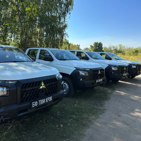 Ще більше фото Чотири повнопривідні пікапи для 3-го окремого полку спеціального призначення