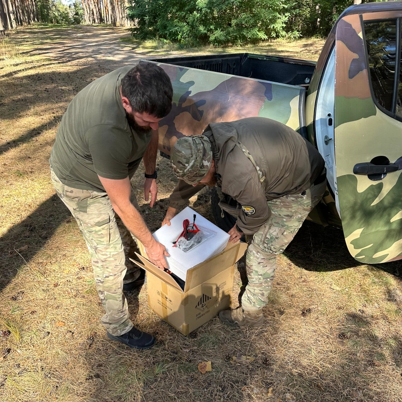 Фото до проекту All-wheel drive pickup truck and charging stations for the 164th Separate Battalion of the 119th OBRTR 3