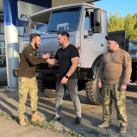 Ще більше фото Вантажівка для 77-ої окремої аеромобільної бригади