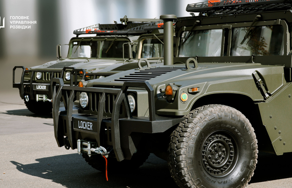 Дивитись фото П’ять ремонтних майстерень Locker на базі HMMWV вже передано Департаменту логістики ГУР!
