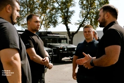 Ще більше фото П’ять ремонтних майстерень Locker на базі HMMWV вже передано Департаменту логістики ГУР!