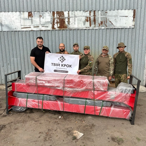 Ще більше фото Автомобільний підйомник на 6 тонн для 3-ої бригади оперативного призначення "Спартан"