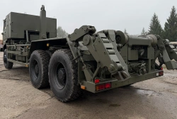 Ще більше фото Передано вантажівку DAF із системою мультиліфт для підрозділу Національної гвардії України