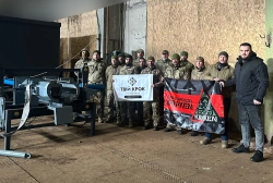 Ще більше фото Передано прес для монтажу VFI Run-Flat вставок для підрозділу активних дій KRAKEN
