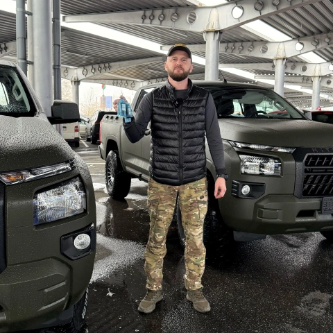 Ще більше фото Два повнопривідні пікапи для 141-ої окремої механізованої бригади