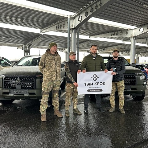 Ще більше фото Два повнопривідні пікапи для 141-ої окремої механізованої бригади