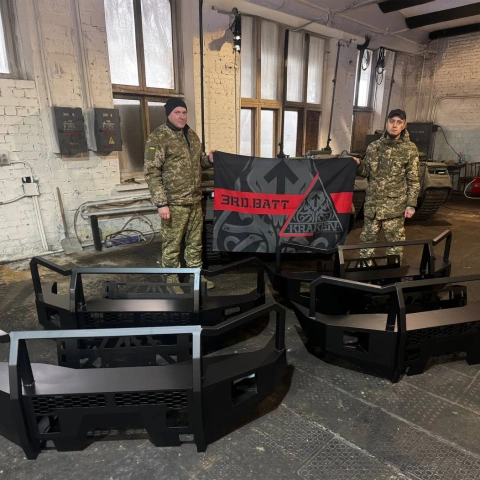 Ще більше фото Чотири силові бампери для пікапів для Полку Безпілотних Систем Kraken 1654