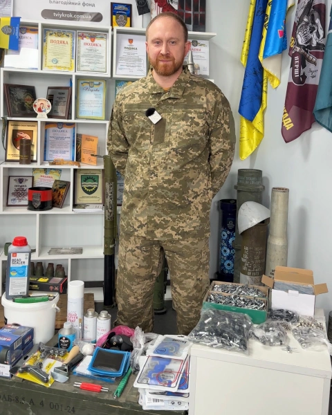 Ще більше фото Набір аксесуарів для шиномонтажу для 75-го центру зберігання військової техніки