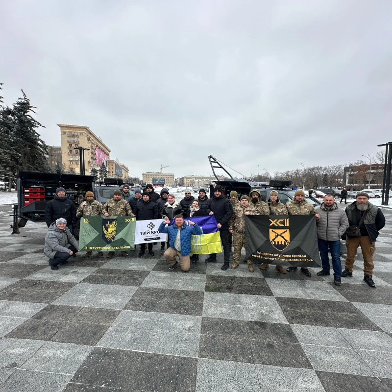 Фото до проекту Переобладнання пікапу в мобільну майстерню Locker для 92 ОШБр ім. Івана Сірка 2