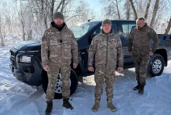 Ще більше фото Передано новий пікап L200 для 141-ої окремої механізованої бригади