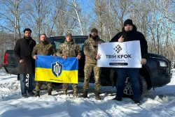 Ще більше фото Передано новий пікап L200 для 141-ої окремої механізованої бригади